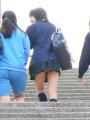 女子高生　パンチラ　階段